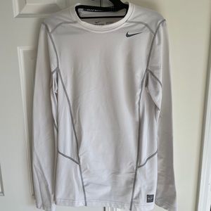 Nike Size Sm Fitted Hyperwarm Lite Combat Pro